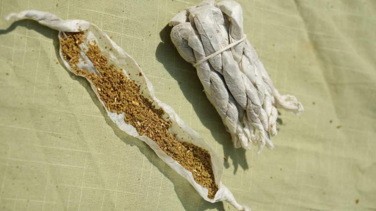 Himalayan Cypress Rope Incense (10 sticks)